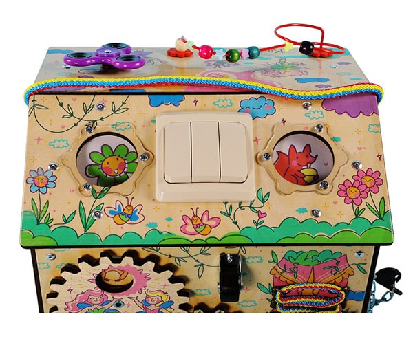Бизиборд для девочек "Чудесный сад" со светом БД15