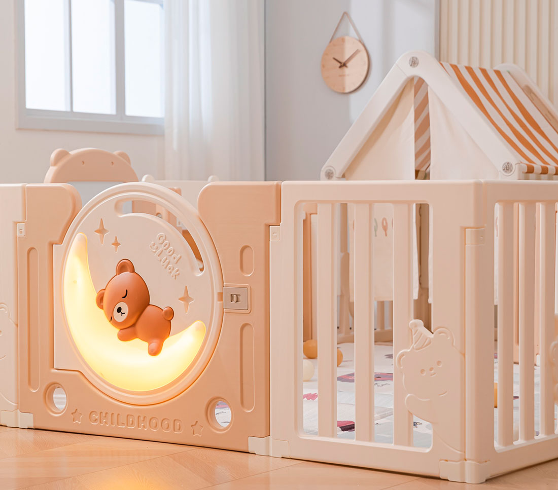 Манеж детский "Делюкс" с игровым домиком, баскетбольной стойкой, доской для рисования, качелями размер 180 x 200 см, цвет бежевый UN-22