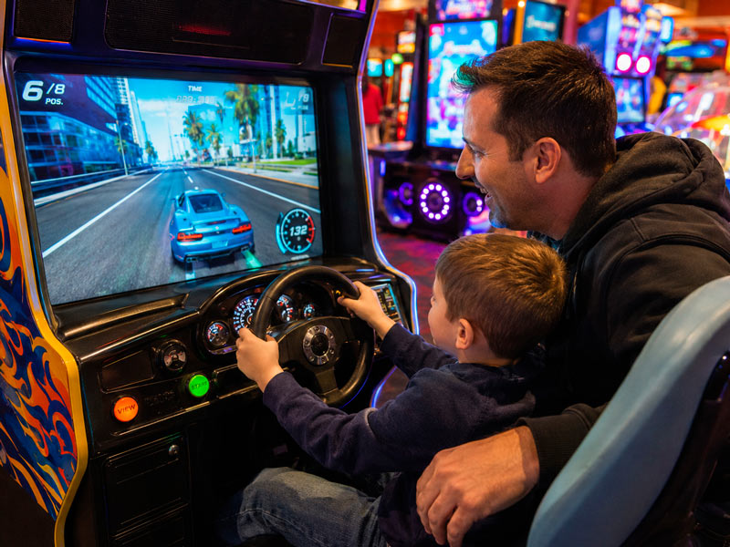 Игровая зона с автоматами