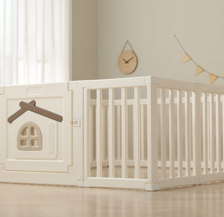 Большой детский игровой манеж UNIX Kids "Классический домик на дереве", размер 180 x 200 см, цвет бежевый UN-15