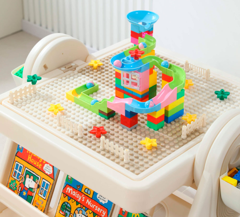Развивающий детский стол со стульчиком 4 в 1 UNIX Kids "Лего", цвет бежевый UN-37